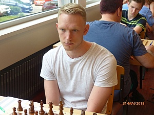 P1300788-001.JPG